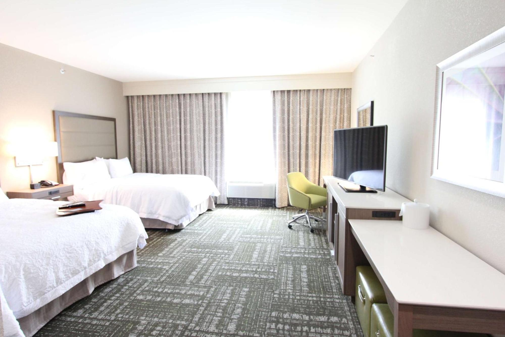 Hampton Inn&Suites Dallas Market Center Buitenkant foto
